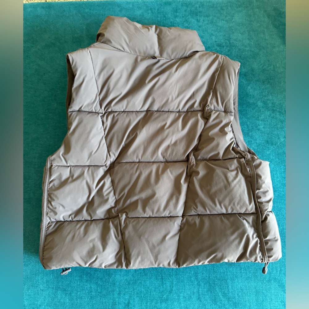 Women's FLX Cropped Puffer Vest - Brown size Small - Picture 4 of 4